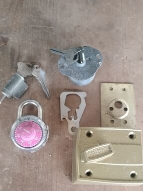 Master&ilco Solid Metal Locks Assorted